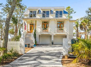84 Old Oyster Factory Rd, Beaufort, SC 29906