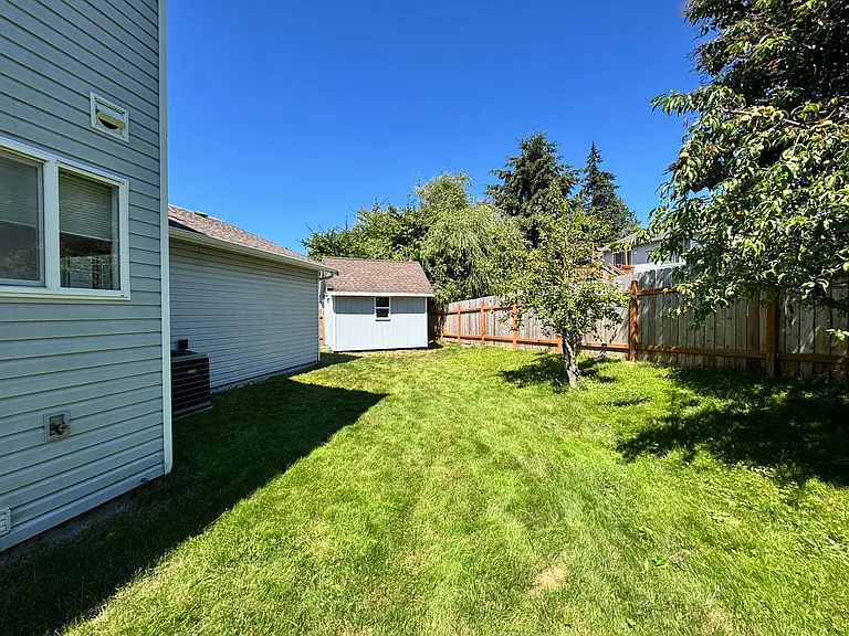 1108 Maddox Creek Ln — Photo 30