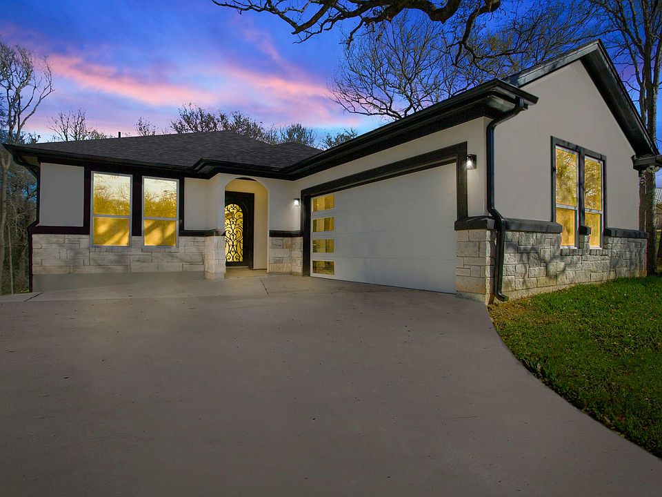 1st image of 211 Heleakala Dr