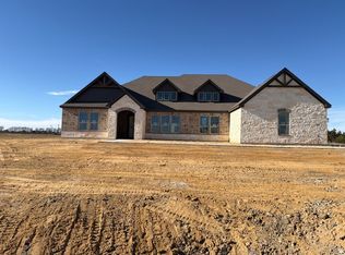 1002 Webb Ct, Van Alstyne, TX 75495