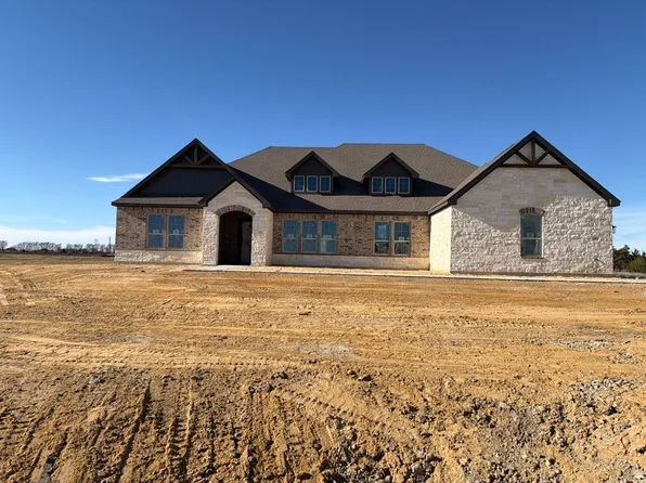 1002 Webb Ct, Van Alstyne, TX 75495