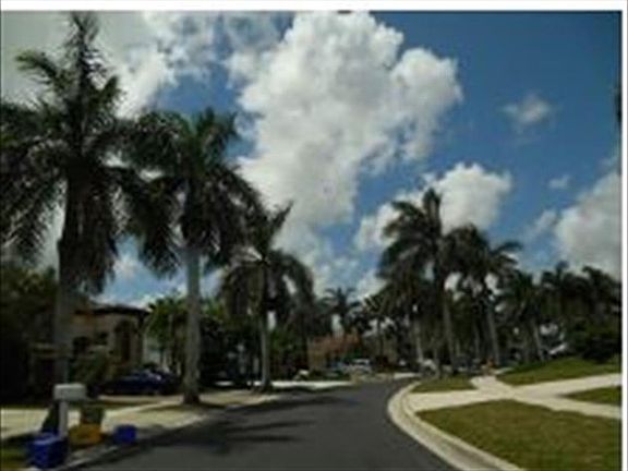 5th image of 6332 Lansdowne Cir