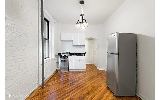 Rented by Compass | media 16