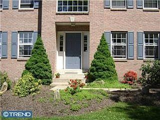 1st image of 209 Heritage Ct