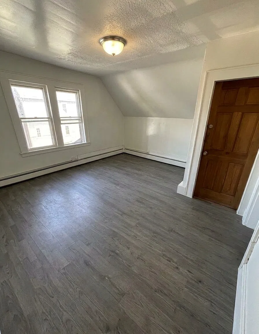 1 bed, 725 sqft, $1,225 — Photo 4