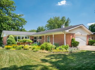 2212 Habberton Ave, Park Ridge, IL 60068