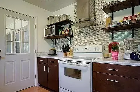 3 bed, 1700 sqft, $1,400 — Photo 4