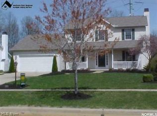 20220 Homestead Park Dr, Strongsville, OH 44149