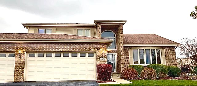 1st image of 5932 Newbury Ln