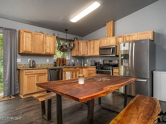 3 bed, 1248 sqft, $2,495 — Photo 4