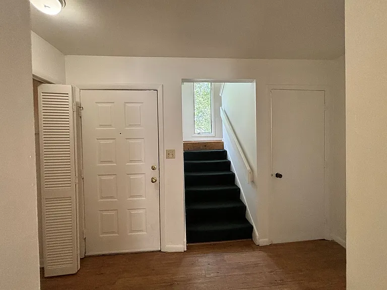 325 Shenandoah Cir — Photo 19