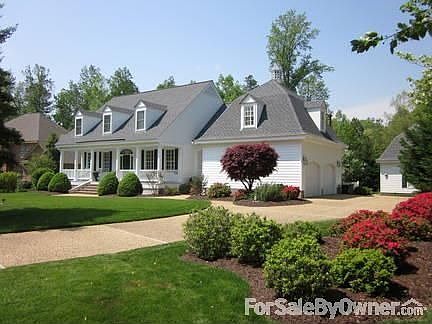1st image of 208 Sir Thomas Lunsford Dr