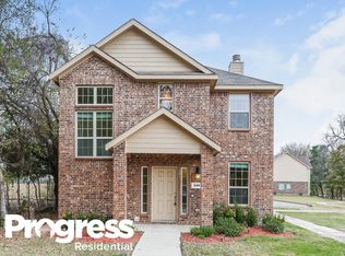 239 N Riverdell Mews, Lancaster, TX 75146