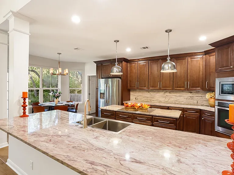 2911 Dason Ledge — Photo 12