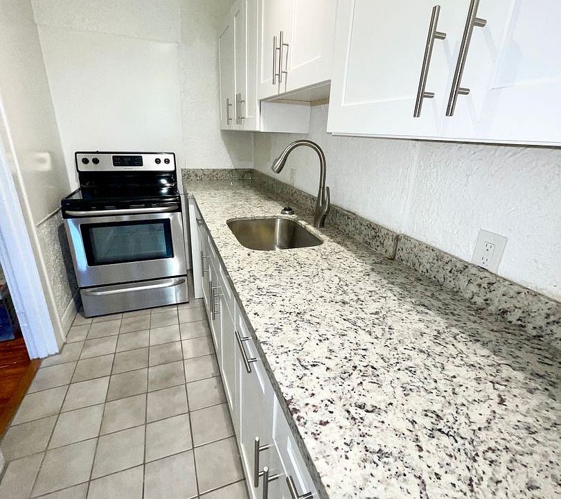 1st image of 323 N Westland Ave #12430049