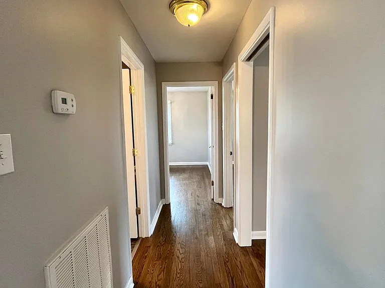 2950 Ashland City Rd — Photo 8
