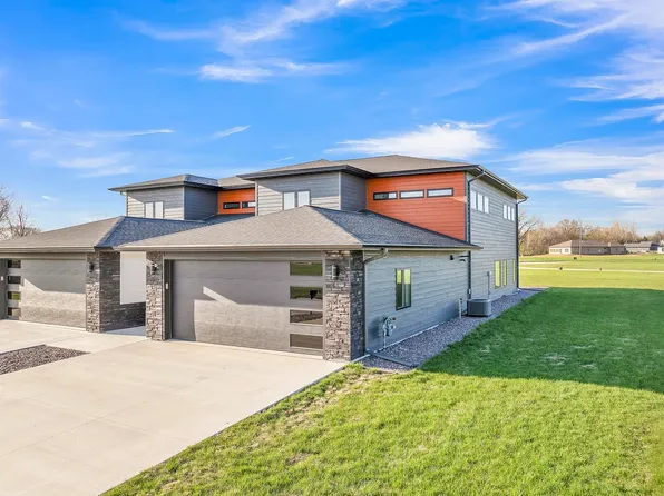 3302 Ponderosa Ct #6B, Spirit Lake, IA 51360