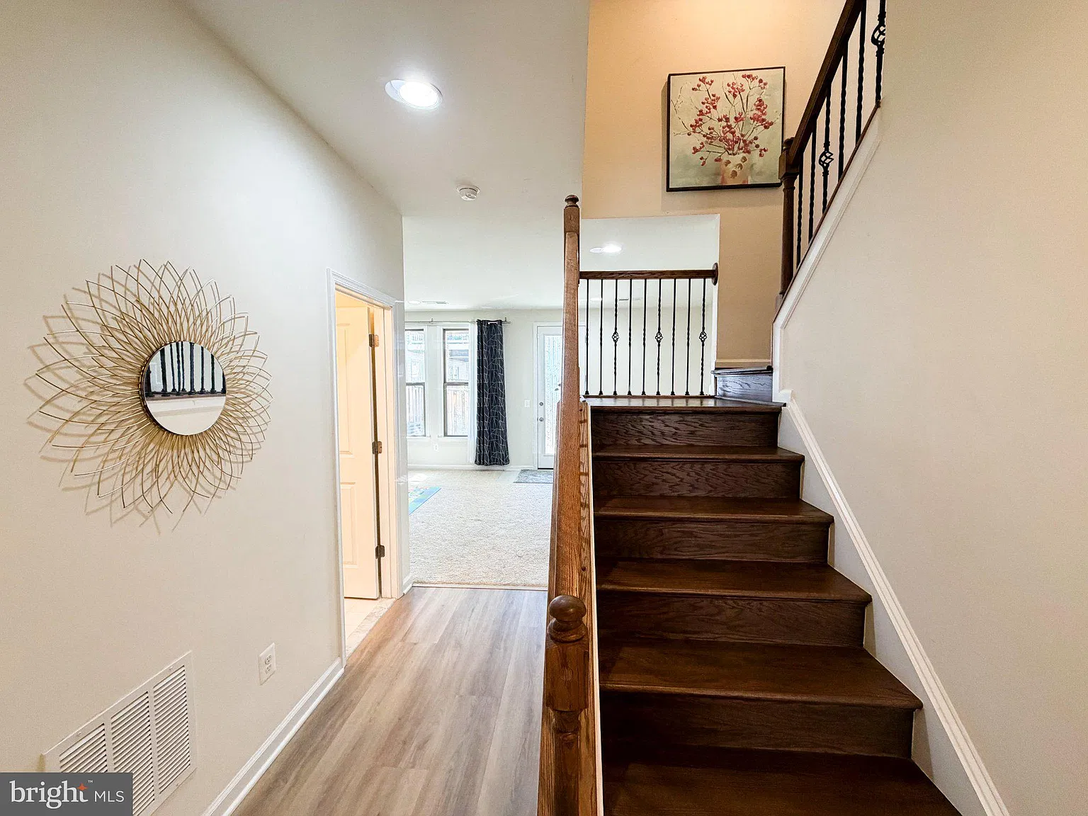 3 bed, 3.5 bath, 2589 sqft, $3,500 — Photo 4
