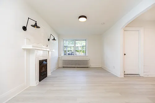 15 Hubbard Blvd Photo 1