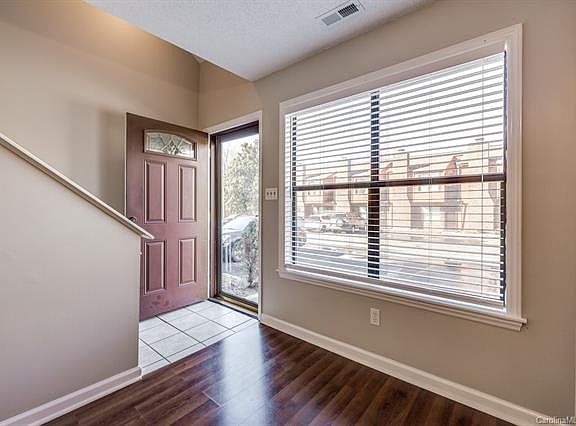 3rd image of 2348 Brookview Ct #3