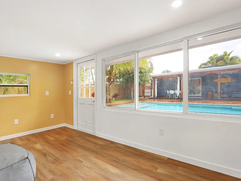 721 N Lakeside Dr — Photo 43