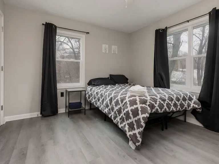 1413 Nightingale Rd — Photo 4