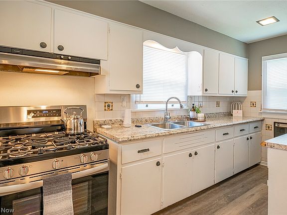 4th image of 844 Wyley Ave