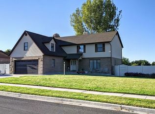 1806 W Lawrence Cir, South Jordan, UT 84095