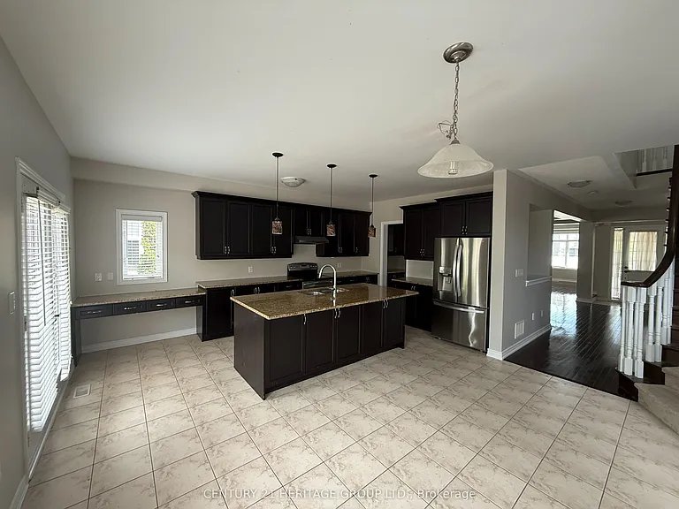 320 Shipway Ave — Photo 4
