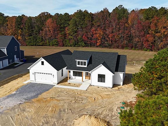2nd image of 21952 Palomino Way
