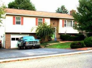 203 Homestead Ln, Boalsburg, PA 16827