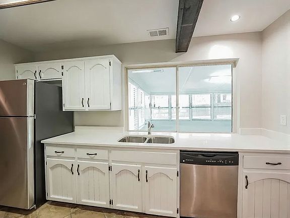 4th image of 4602 Edenwood Dr #0