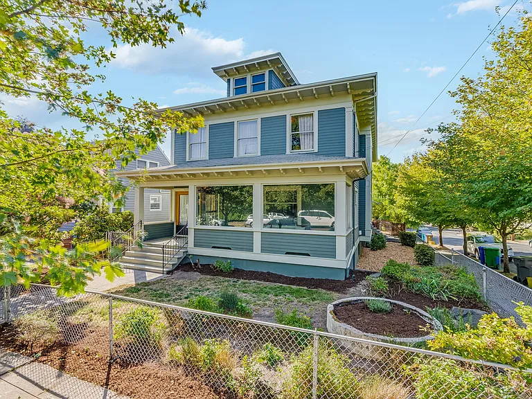 2605 SE 23rd Ave #B — Photo 1
