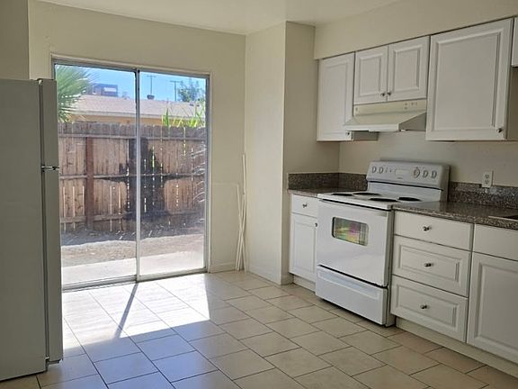 4th image of 4431 E Hedges Ave APT C