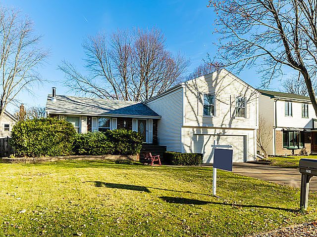 1st image of 211 Knollwood St