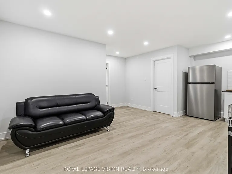 77 Thomas St #LOWER — Photo 7