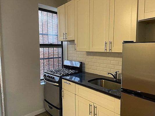 1st image of 570 W 159th St #6