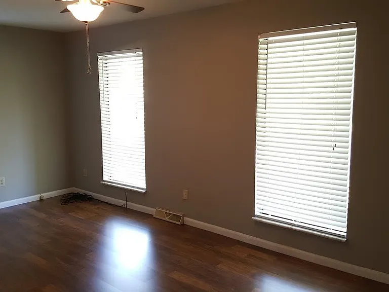 70 Veldt Ln — Photo 5