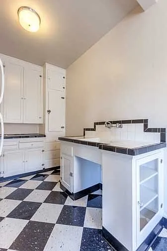 2503 NW Raleigh St — Photo 32