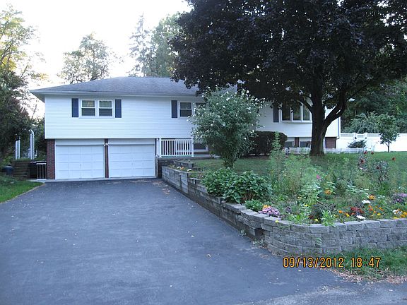 3rd image of 16 Vatrano Ln