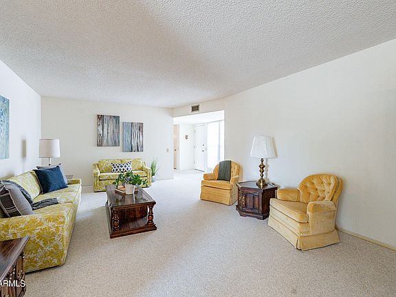 5th image of 12811 W FLAGSTONE Drive