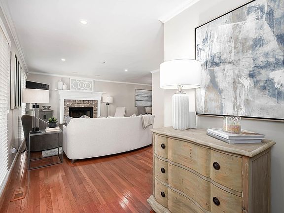 4th image of 3216 Cahaba Brook Cir