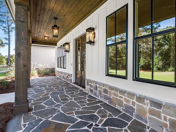 3rd image of 102 Whitebird Pl