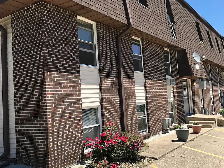 901 E Colorado Ave — Photo 8