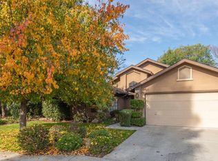 1453 Fallbrook Ave, Clovis, CA 93611