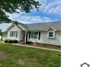 328 Cottonwood Park Dr, Charlotte, NC 28214