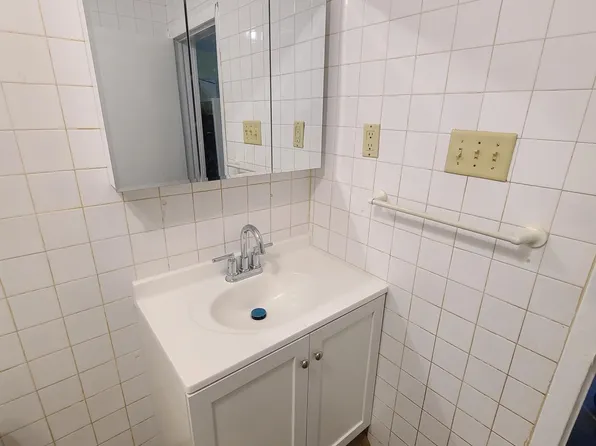 2101 55th St Unit 1, Kenosha, WI 53140