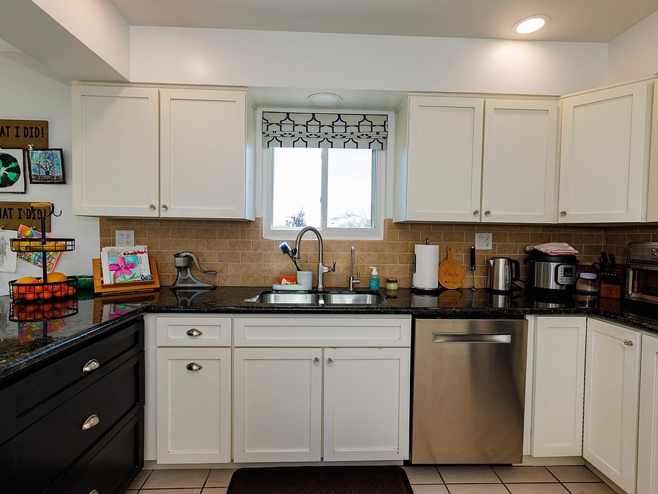 1985 W Country Ln, Yuma, AZ 85365 | MLS #20260893 | Zillow