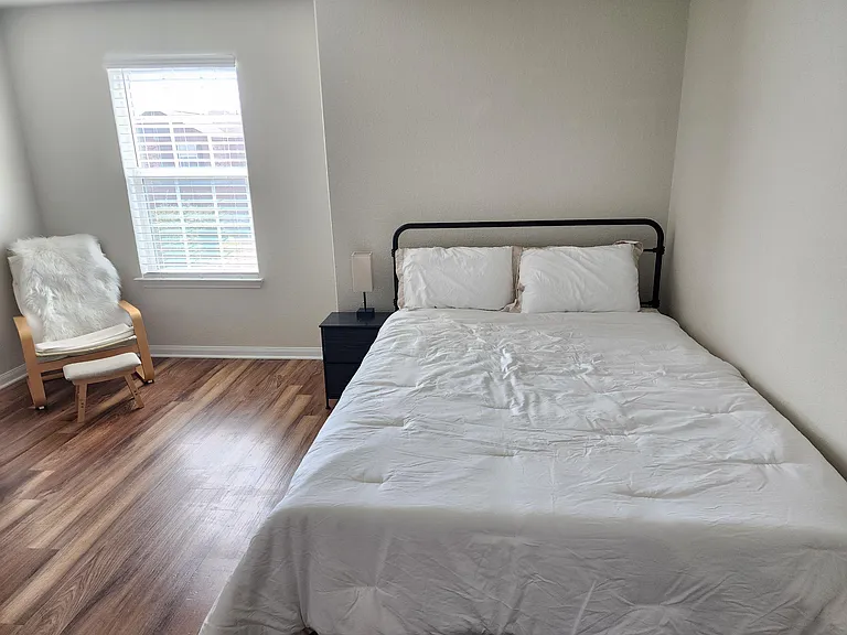 Harry S Truman Dr — Photo 2