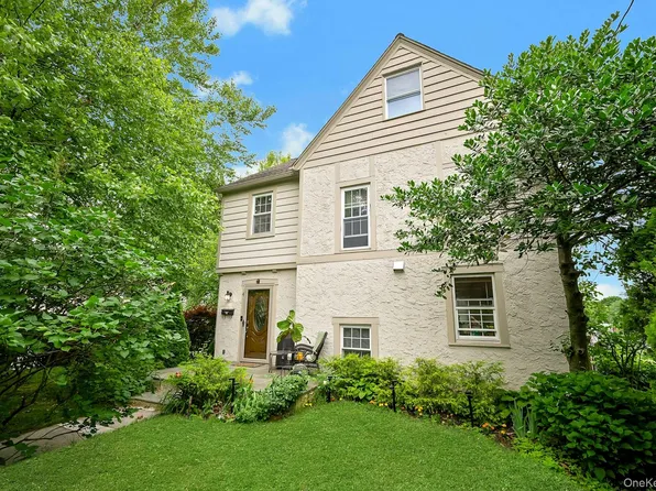 4 Interlaken Avenue, New Rochelle, NY 10801